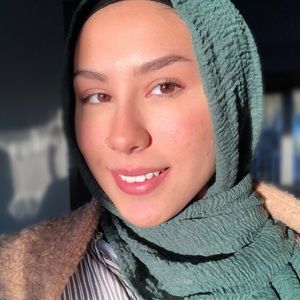 Meet your Posher, Kawthar